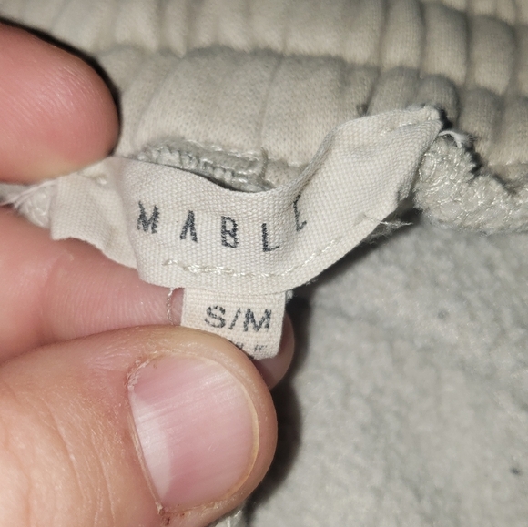 Mable| Sweatpant Rolled Leg Shorts - Picture 3 of 6